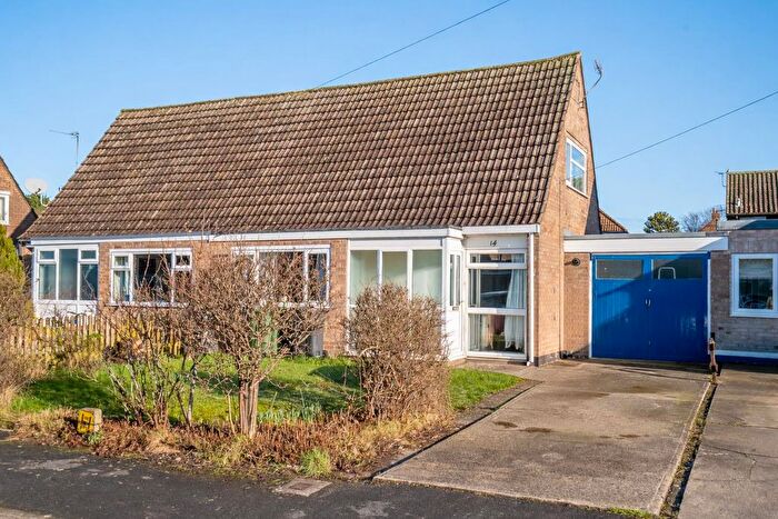 3 Bedroom Semi-Detached House For Sale In The Limes, Stockton On The Forest, York, YO32