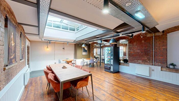 3 Bedroom Private Halls To Rent In Mortimer Street, Sheffield, S1