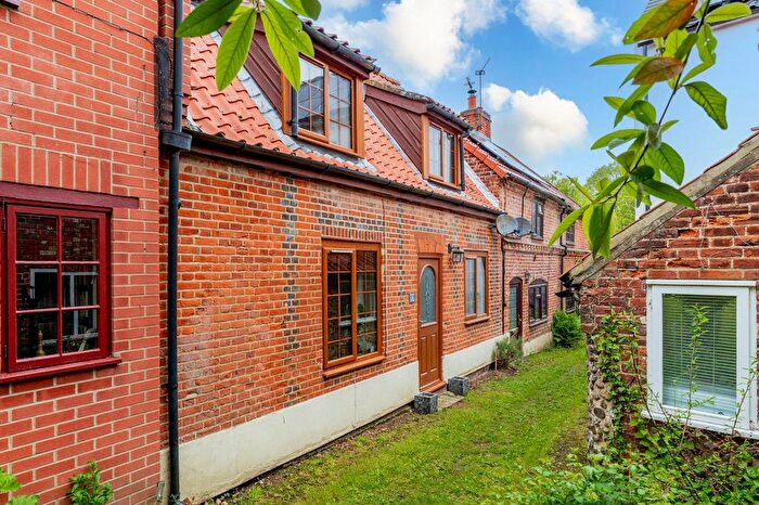 3 Bedroom Terraced House For Sale In The Street, Corpusty, NR11