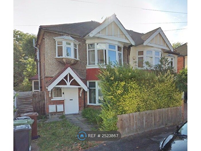 2 Bedroom Flat To Rent In Douglas Road, London, E4