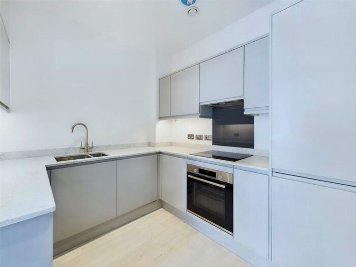 2 Bedroom Apartment To Rent In Birnbeck Road, Weston-Super-Mare, North Somerset, BS23