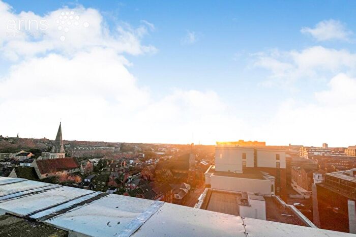 3 Bedroom Flat For Sale In Kennet Street, Reading, RG1