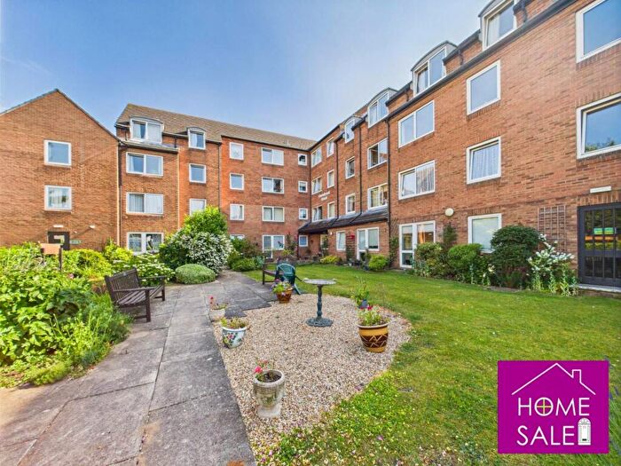 Detached House To Rent In Homebrook Road, Cardington Road, Bedford, MK42