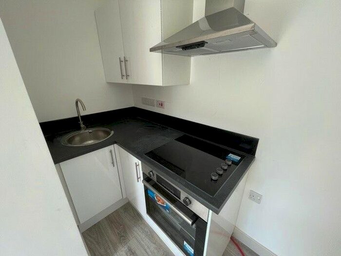 1 Bedroom Studio To Rent In Derby Road, Croydon, CR0