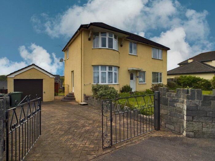 4 Bedroom Detached House For Sale In Summerleaze, Lydney, GL15