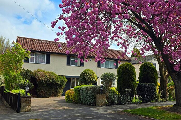 4 Bedroom Detached House For Sale In Elveley Drive, West Ella, HU10