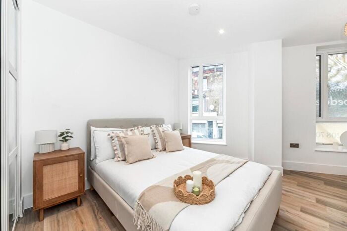 2 Bedroom Apartment For Sale In Brockley Cross, Brockley, London, SE4