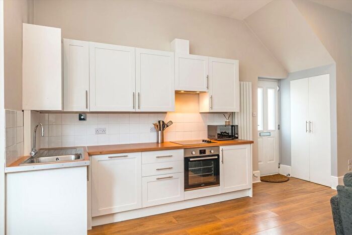 Studio To Rent In Hestercombe Avenue, London, SW6