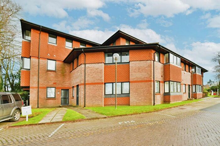 1 Bedroom Flat For Sale In Budshead Road, Plymouth, PL6