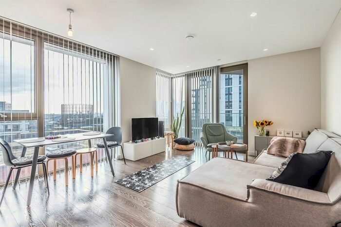 1 Bedroom Flat To Rent In The Lighterman, Pilot Walk, Lower Riverside, Greenwich Peninsula, SE10