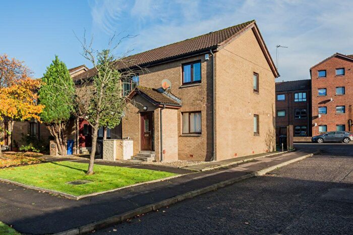 2 Bedroom Cottage For Sale In Larkin Gardens, Paisley, PA3