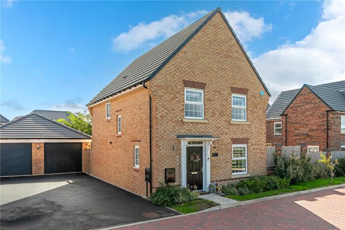 4 Bedroom Detached House For Sale In Hopper Road, Bourne, Lincolnshire, PE10