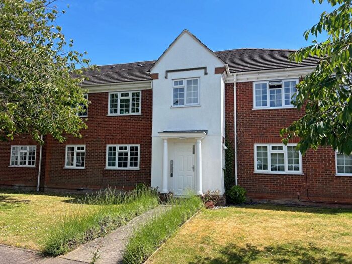 1 Bedroom Flat To Rent In Kingfisher Way, Bicester, OX26