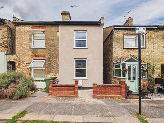 2 Bedroom Semi Detached House For Sale In Eden Road, Walthamstow, E17