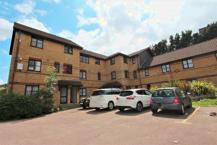 1 Bedroom Flat To Rent In Hickory Close, Edmonton, N9