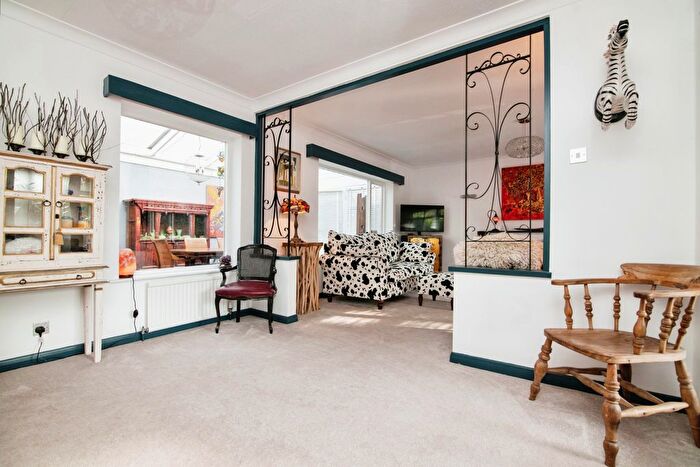 2 Bedroom Bungalow For Sale In Birmingham Road, Mappleborough Green, Studley, Warwickshire, B80