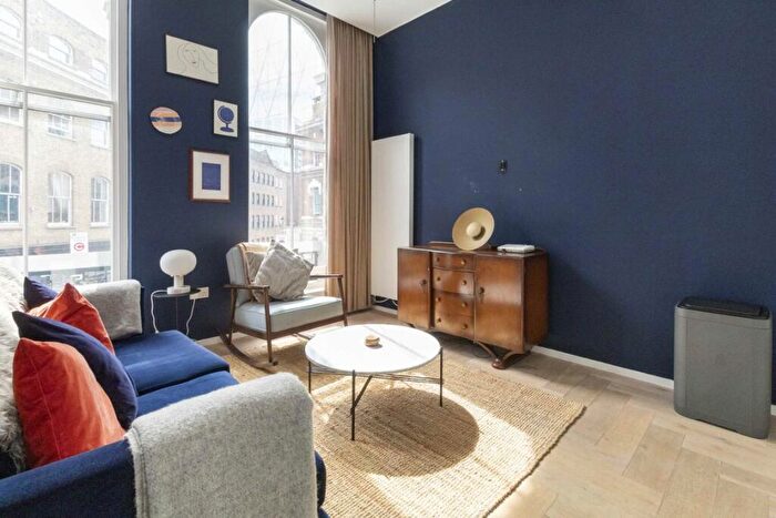 2 Bedroom Flat To Rent In Commercial Street, Shoreditch, E1