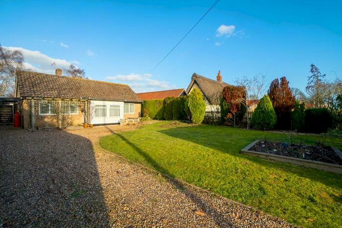 2 Bedroom Detached Bungalow For Sale In Hopton Road, Thelnetham, IP22