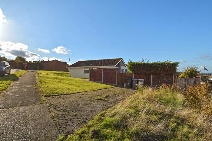 2 Bedroom Detached Bungalow For Sale In Shearwater Avenue, Whitstable, CT5