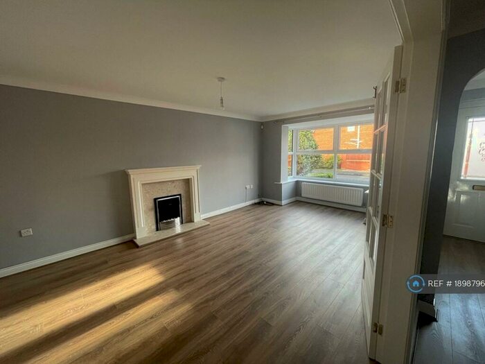 4 Bedroom Detached House To Rent In Goodwood Drive, Wirral, CH46