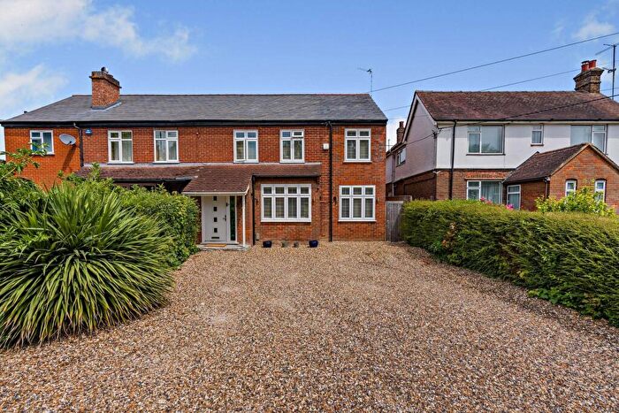 4 Bedroom Semi-Detached House For Sale In London Road, Aston Clinton, Aylesbury, HP22