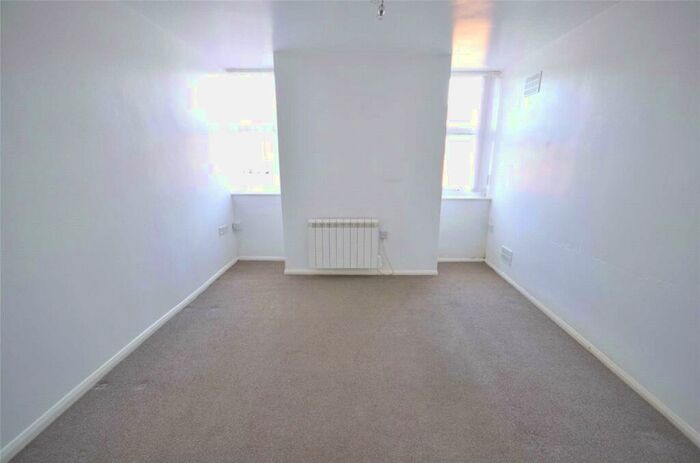 1 Bedroom Apartment To Rent In India House, - Stockport Road, Ashton-Under-Lyne, OL7