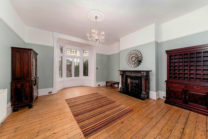 2 Bedroom Apartment To Rent In Osborne Avenue, Jesmond, Newcastle Upon Tyne, NE2