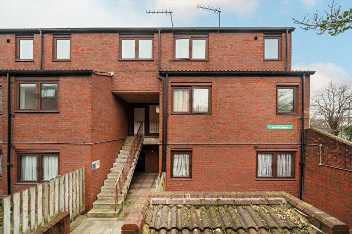 1 Bedroom Flat To Rent In Beswick Mews, West Hampstead, NW6