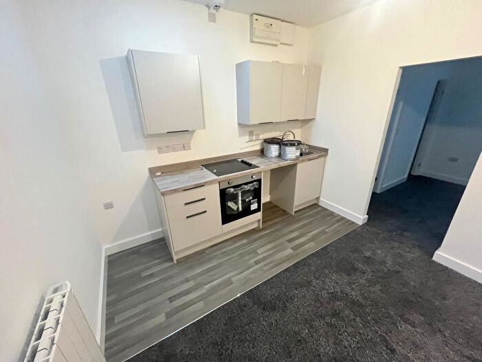 2 Bedroom Flat To Rent In Carr House Road, Hyde Park, DN4