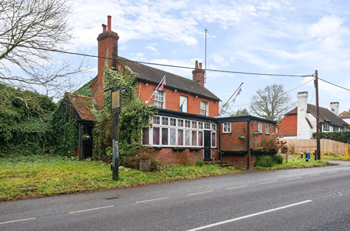 3 Bedroom Detached House For Sale In Dorking Road, Kingsfold, RH12