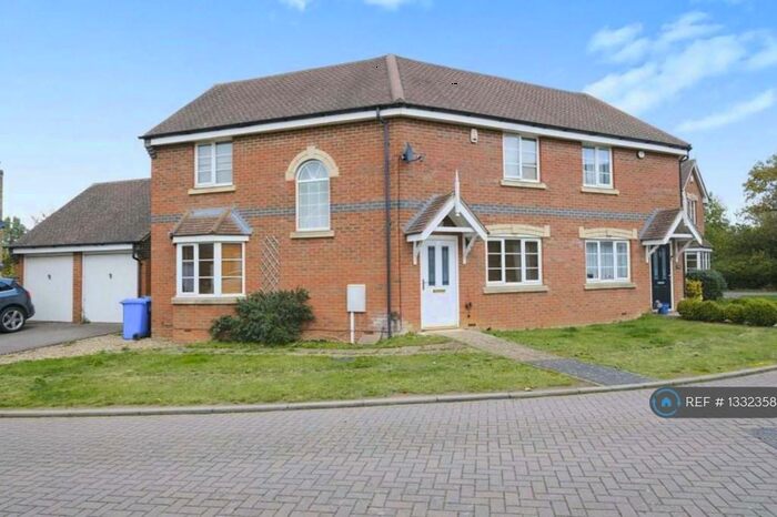 3 Bedroom Semi-Detached House To Rent In Cornflower Close, Grange Park, Northampton, NN4