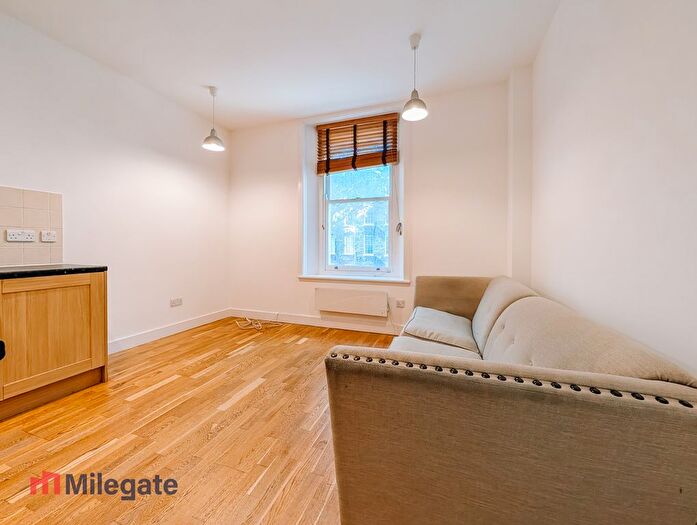 1 Bedroom Flat To Rent In Gray's Inn Road, Holborn, WC1X