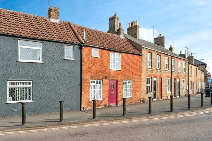 2 Bedroom Terraced House For Sale In Newnham Street, Ely, Cambridgeshire, CB7