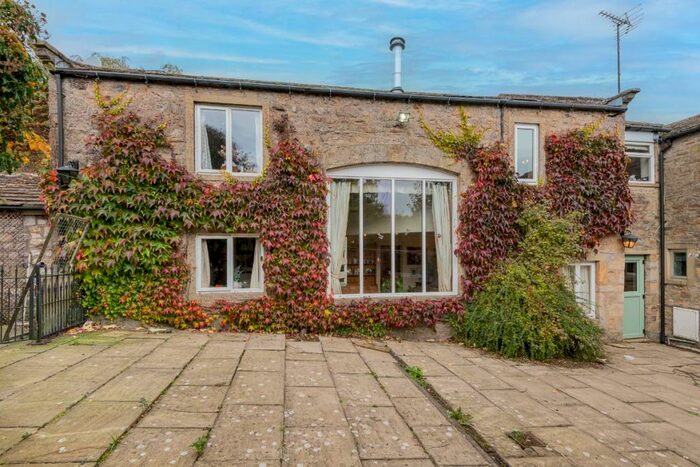 5 Bedroom Barn Conversion For Sale In High Green Barn, Bull Lane, Hetton, BD23