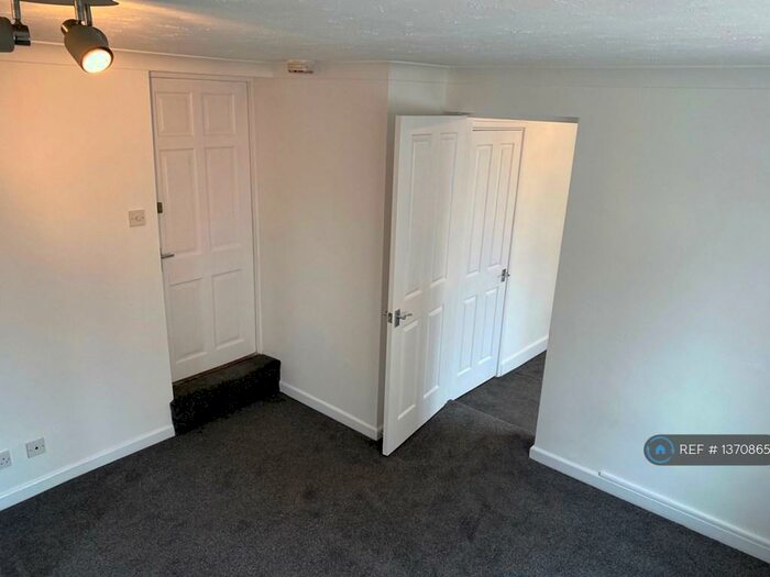 1 Bedroom Flat To Rent In Southampton Street, Reading, RG1