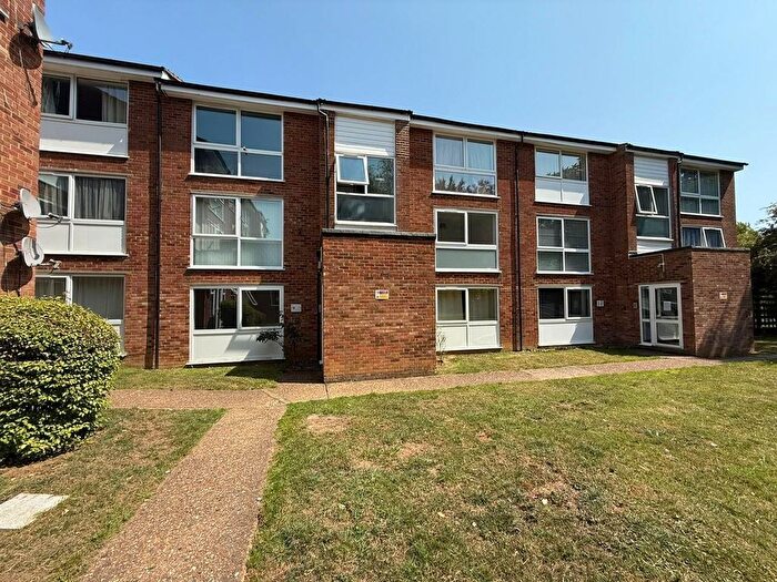 1 Bedroom Flat To Rent In Epping Green, Hemel Hempstead, HP2