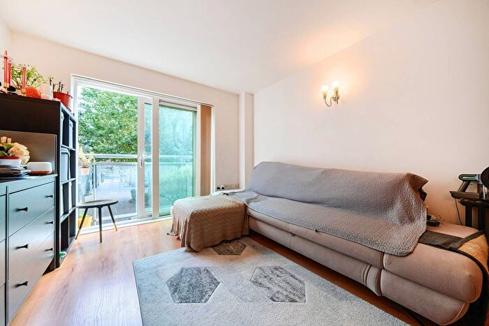 1 Bedroom Flat To Rent In Building, Woolwich, London, SE18
