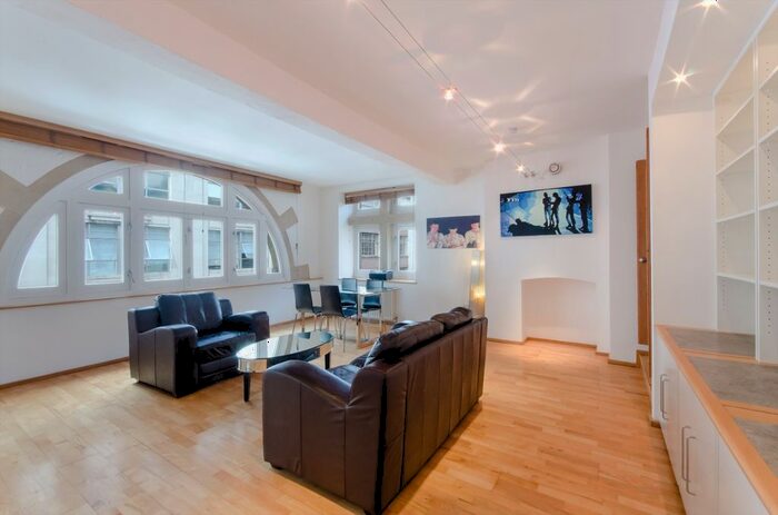 1 Bedroom Flat To Rent In Richmond Mews, London, Greater London, W1D