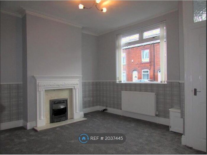 3 Bedroom End Of Terrace House To Rent In Church Street, Failsworth, Manchester, M35