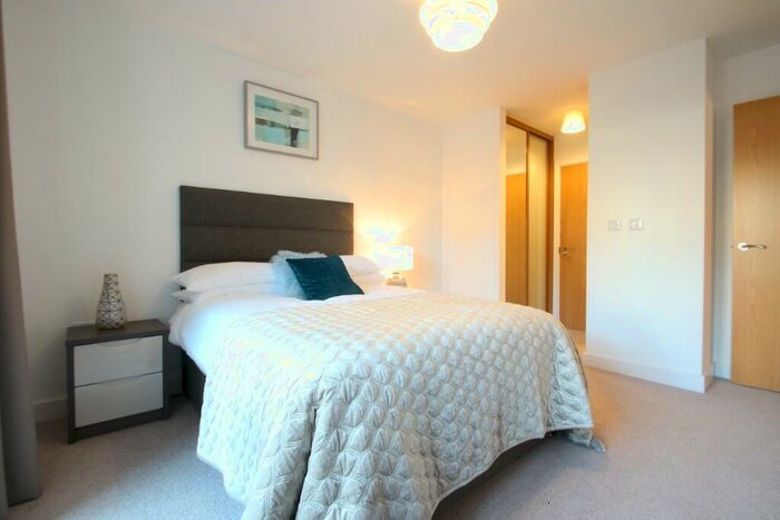 2 Bedroom Apartment To Rent In Holmbush Mews, Crawley, West Sussex, RH12