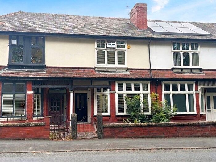 4 Bedroom Terraced House For Sale In Folly Lane, Swinton, M27