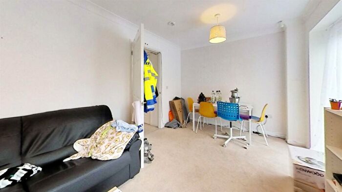 2 Bedroom House To Rent In Elliott Road, Birmingham, B29