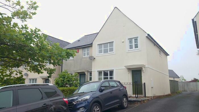 3 Bedroom House To Rent In Greenbank Terrace, Plymouth *Zero Deposit Guarantee Available*, PL4