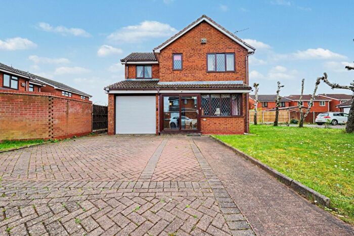 3 Bedroom Detached House For Sale In Farlow Close, Coventry, CV6