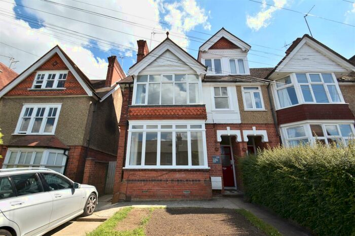 2 Bedroom Flat To Rent In Gff Upper Redlands Road, RG1