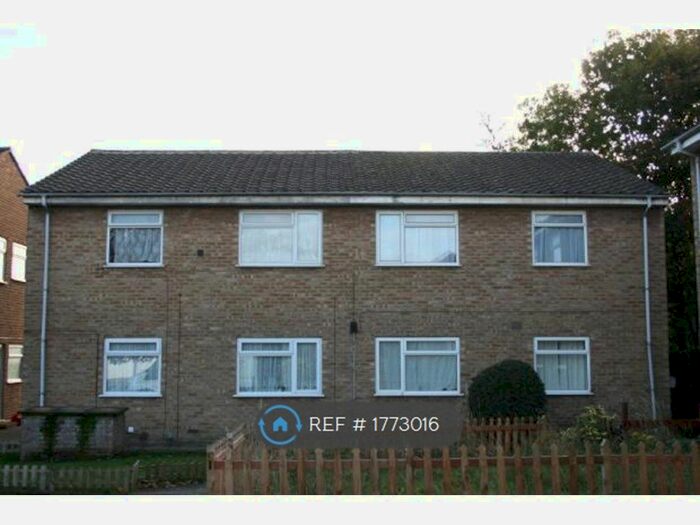 3 Bedroom Maisonette To Rent In Melina Close, Hayes, UB3