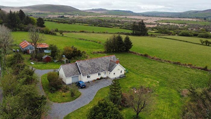 3 Bedroom Country House For Sale In Maesglas, Rhosfach, Clynderwen, SA66