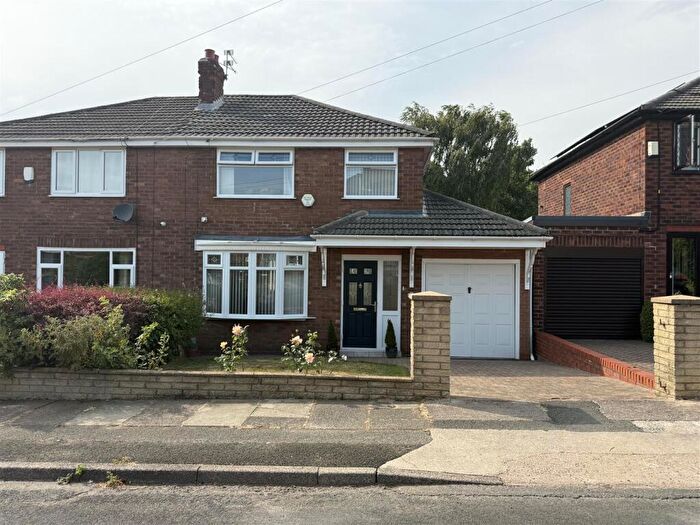 3 Bedroom Semi Detached House For Sale In Kennedy Way, Denton, M34