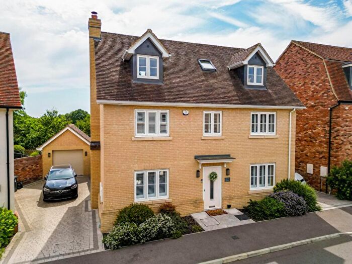 5 Bedroom Detached House For Sale In Solby Wood, Benfleet, SS7