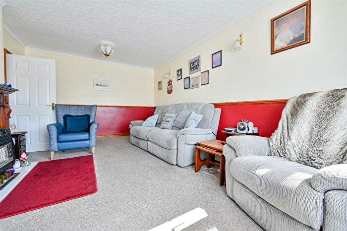 2 Bedroom Semi-Detached Bungalow For Sale In Tunbrook Avenue, Grimsargh, Preston, PR2